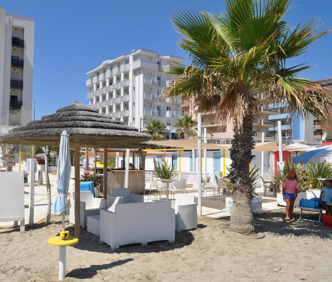 Hotel Adria Beach Rimini Dış mekan fotoğraf